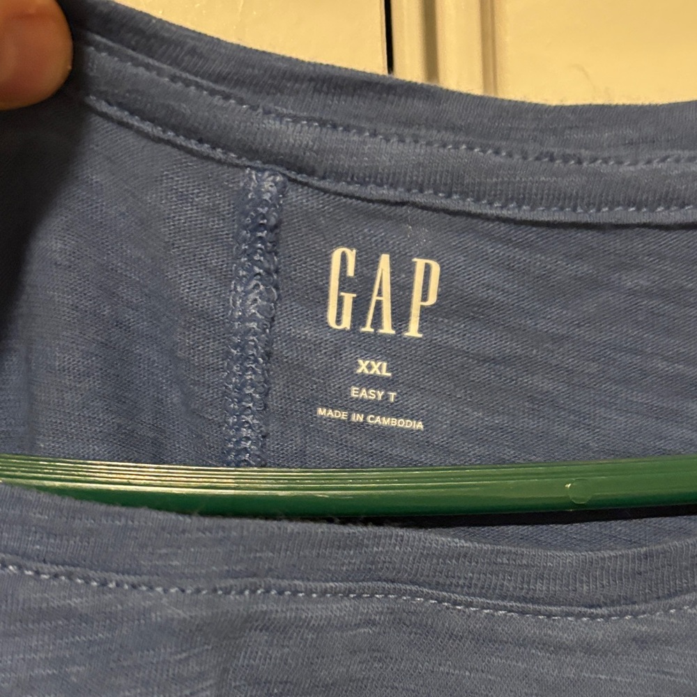 GAP Women's Navy Short Sleeve Tee - Picture 2 of 4